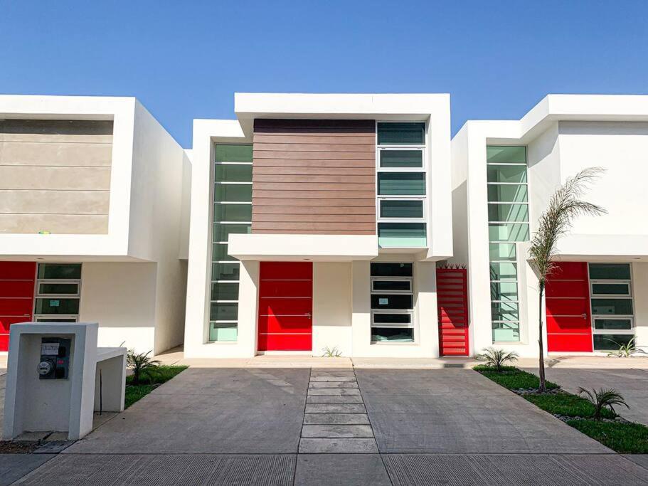 Casa Moderna Y Elegante En El Corazon De Ensenada! Villa Exterior photo